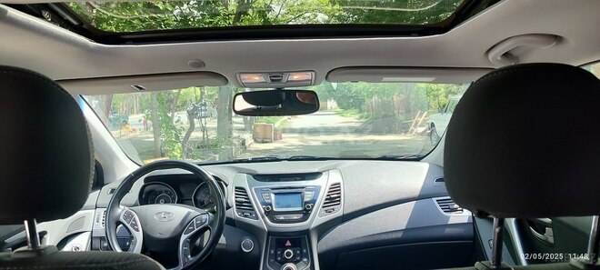 Hyundai Elantra 2015, 100,000 km - 1.8 l - Yevlax