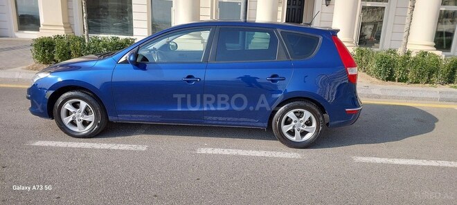 Hyundai i30 2011, 255,000 km - 2.0 л - Bakı