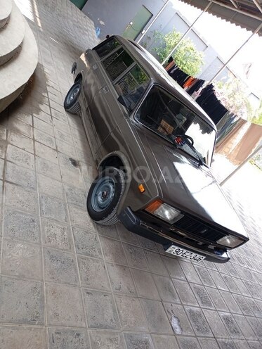 LADA (VAZ) 2104 2006, 60,300 km - 1.6 l - Salyan