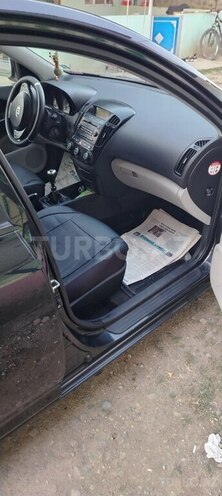 Kia Ceed 2009, 244,999 km - 1.4 л - Tovuz