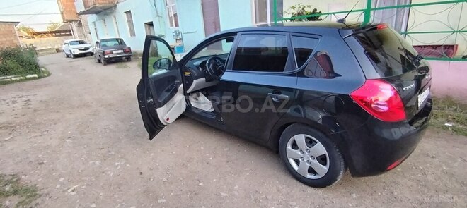 Kia Ceed 2009, 244,999 km - 1.4 л - Tovuz