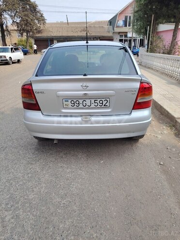 Opel Astra 2002, 172,000 km - 1.6 l - Astara