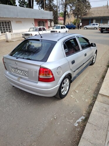 Opel Astra 2002, 172,000 km - 1.6 l - Astara