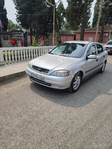 Opel Astra 2002, 172,000 km - 1.6 l - Astara