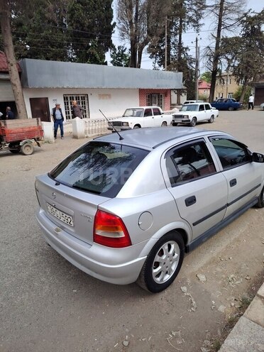 Opel Astra 2002, 172,000 km - 1.6 l - Astara