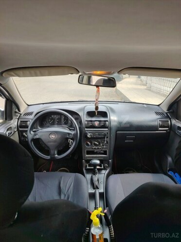 Opel Astra 2002, 172,000 km - 1.6 l - Astara