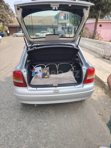 Opel Astra 2002, 172,000 km - 1.6 l - Astara