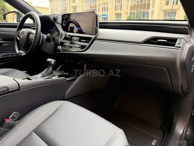 Lexus ES 300h-7
