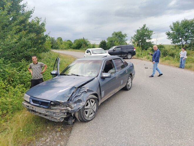Opel Vectra 1989, 500,000 km - 2.0 l - Bakı