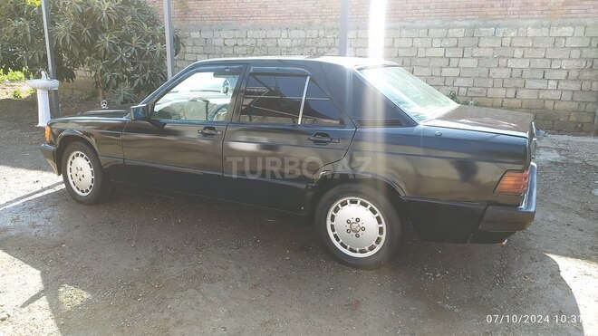 Mercedes 190 1992, 250,000 km - 2.3 l - Cəlilabad