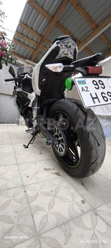 Kawasaki Ninja 650-2