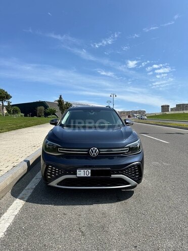Volkswagen ID.6 Crozz-1