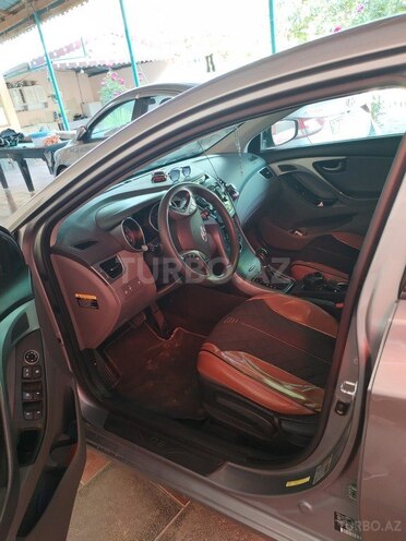 Hyundai Elantra 2015, 125,000 km - 1.8 л - Bakı
