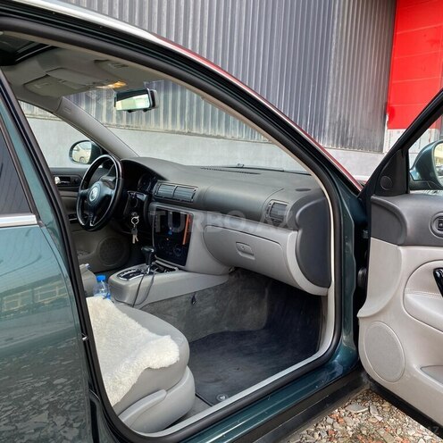 Volkswagen Passat 2004, 360,234 km - 1.8 l - Bakı