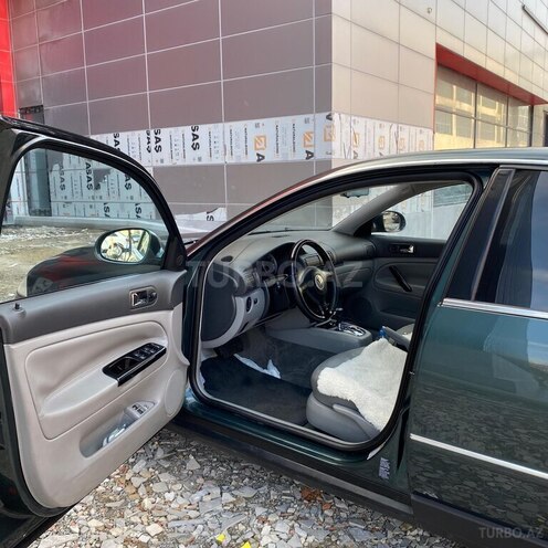 Volkswagen Passat 2004, 360,234 km - 1.8 l - Bakı