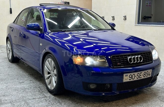 Audi A4 2003, 421,500 km - 1.8 л - Bakı
