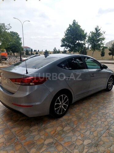 Hyundai Elantra 2016, 132,000 km - 2.0 л - Gəncə