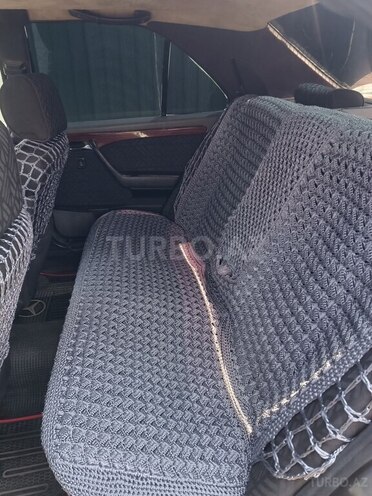 Mercedes C 220 1995, 337,000 km - 2.2 л - Bakı