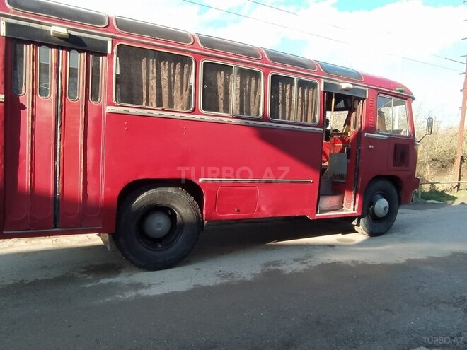 PAZ  1989, 999,999 km - 4.7 l - Samux