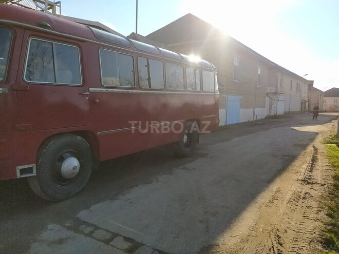 PAZ  1989, 999,999 km - 4.7 l - Samux