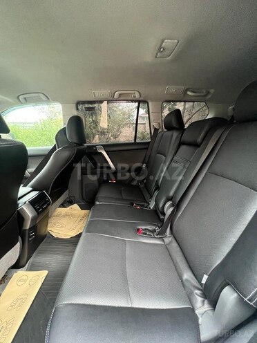 Toyota Land Cruiser Prado 2011, 180,000 km - 2.7 l - Bakı