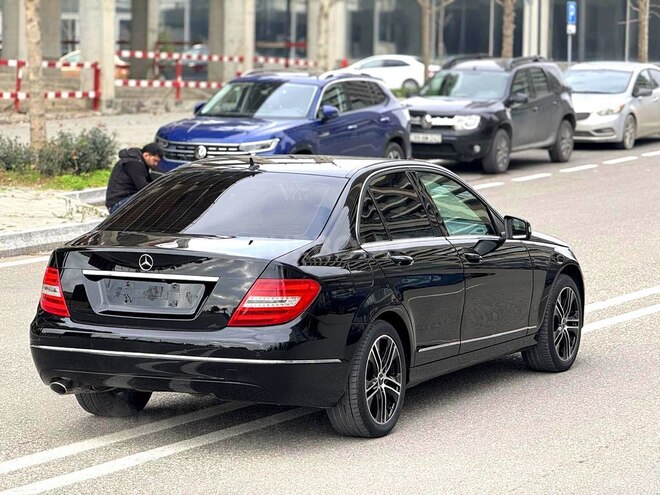 Mercedes C 250 2013, 136,077 km - 1.8 l - Bakı