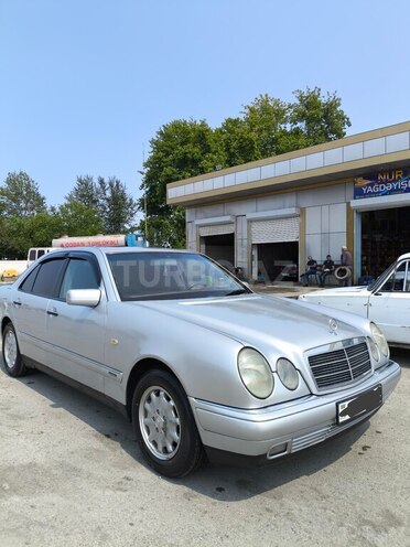 Mercedes E 200 1999, 683,537 km - 2.0 л - Ağdaş