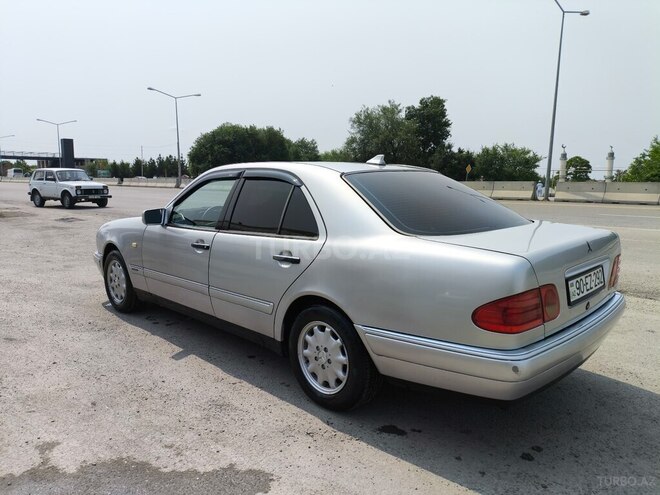 Mercedes E 200 1999, 683,537 km - 2.0 л - Ağdaş