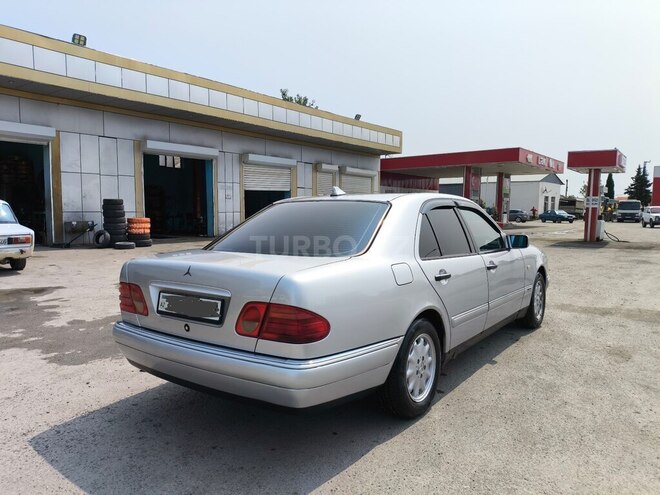 Mercedes E 200 1999, 683,537 km - 2.0 л - Ağdaş