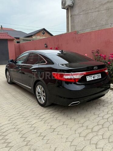 Hyundai Grandeur 2015, 200,000 km - 2.2 l - Bakı