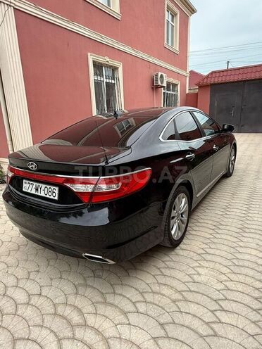Hyundai Grandeur 2015, 200,000 km - 2.2 l - Bakı