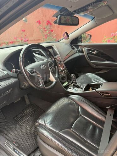 Hyundai Grandeur 2015, 200,000 km - 2.2 l - Bakı