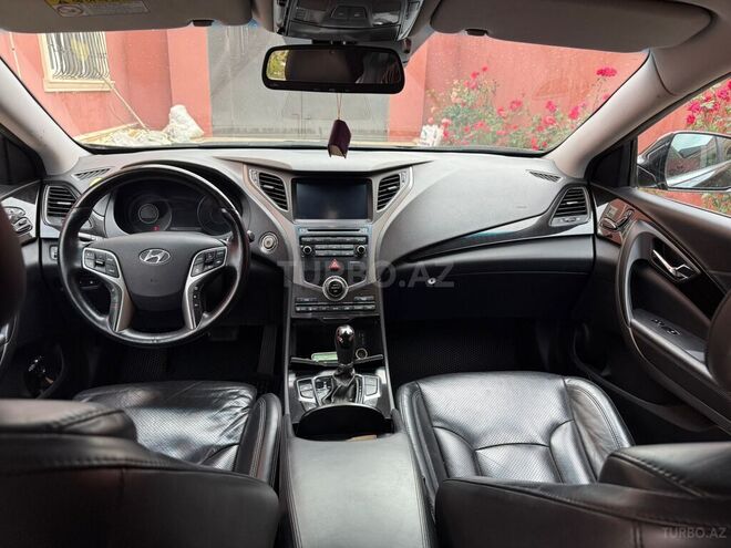 Hyundai Grandeur 2015, 200,000 km - 2.2 l - Bakı