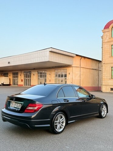 Mercedes C 250 2012, 236,000 km - 1.8 l - İmişli