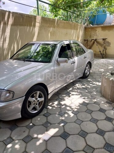 Mercedes C 240 2000, 240,000 km - 2.4 l - Bakı