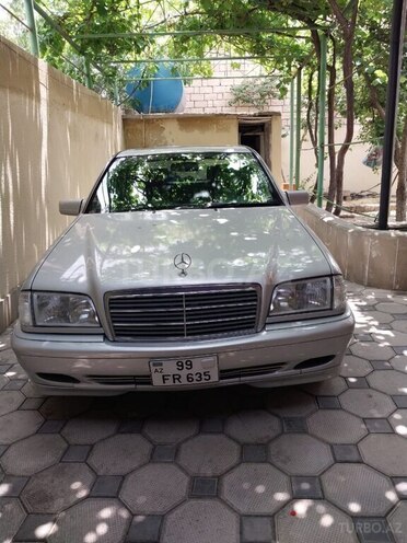 Mercedes C 240 2000, 240,000 km - 2.4 l - Bakı