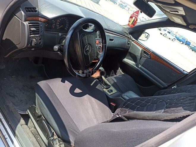 Mercedes C 200 1996, 170,000 km - 2.0 л - Bakı