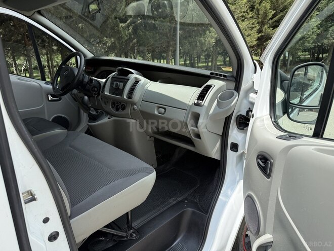 Opel Vivaro 2008, 218,980 km - 2.0 l - Bakı