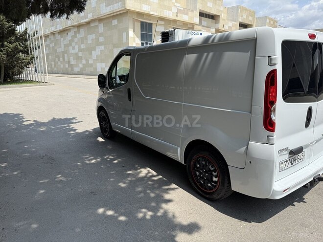 Opel Vivaro 2008, 218,980 km - 2.0 l - Bakı