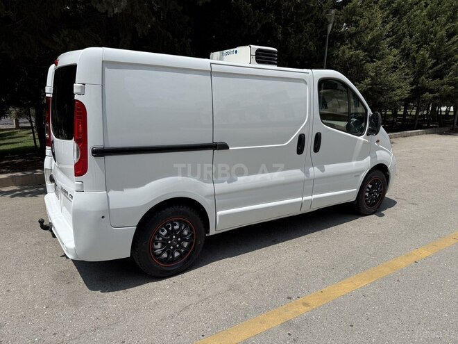 Opel Vivaro 2008, 218,980 km - 2.0 l - Bakı
