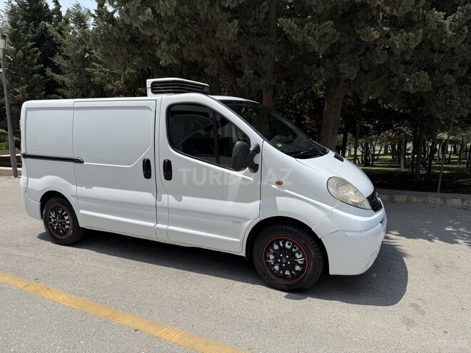 Opel Vivaro 2008, 218,980 km - 2.0 l - Bakı