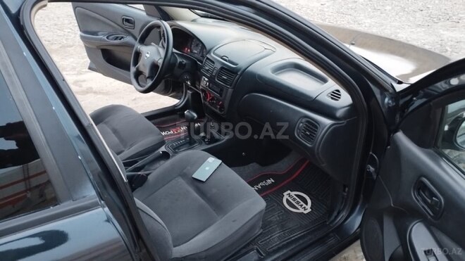 Nissan Sunny-7