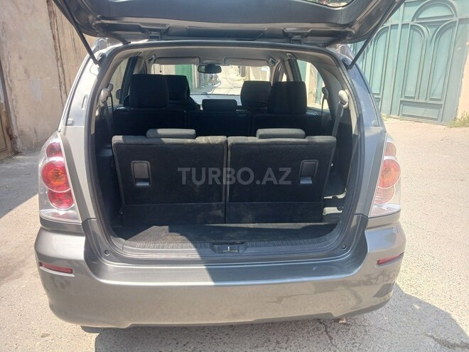 Toyota Corolla Verso 2007, 260,060 km - 1.8 l - Bakı