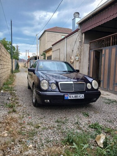 Mercedes E 240 1998, 339,445 km - 2.4 l - Sumqayıt