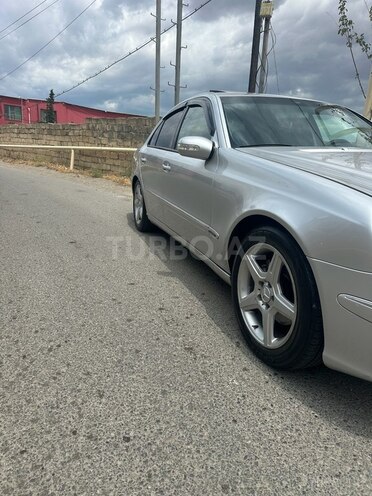 Mercedes E 220 d 2004, 352,967 km - 2.2 l - Bakı