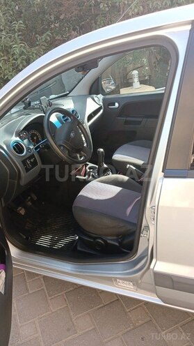 Ford Fiesta 2008, 256,000 km - 1.4 l - Biləsuvar