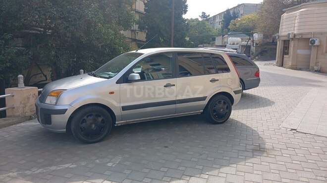 Ford Fiesta 2008, 256,000 km - 1.4 l - Biləsuvar