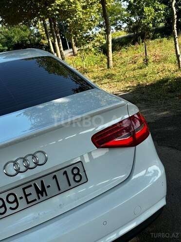 Audi A4 2014, 170,000 km - 1.8 l - Masallı