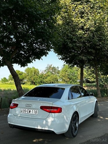 Audi A4 2014, 170,000 km - 1.8 l - Masallı