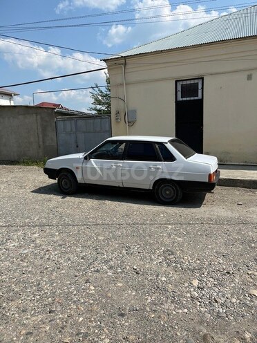 LADA (VAZ) 21099 1997, 450,000 km - 1.5 л - Qusar